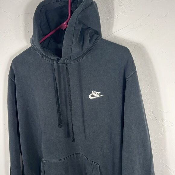 🔥 NIKE Essential Quality HOODIE Sweatshirt Pullover - Black “Slight Fade” -Sz L - Picture 3 of 6
